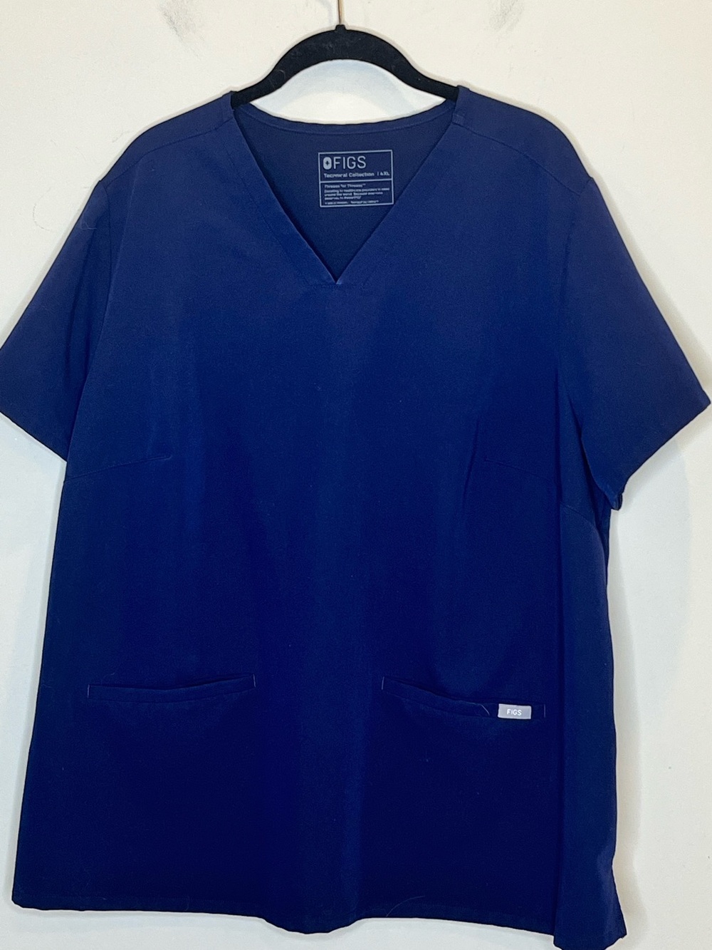 FIGS Navy Casma Scrub Top